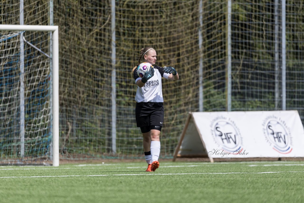 Bild 297 - wBJ SH-Pokalfinale  Holstein-Kiel - SV Viktoria : Ergebnis: 1:0